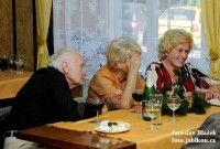Pilníkov, A léta běží aneb posezení se seniory