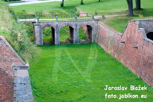 Pevnost Josefov
